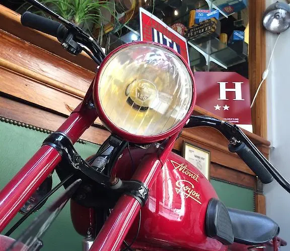 Le Boulevardier Hotel 2*