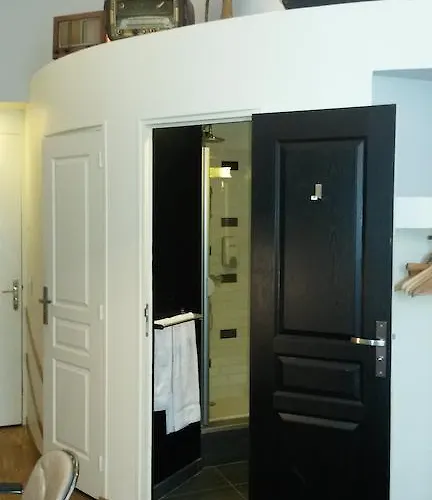 Le Boulevardier Hotel